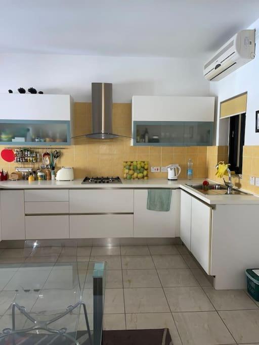 Lovely, Modern, Bright Maisonette. Heart Of 斯利马 外观 照片
