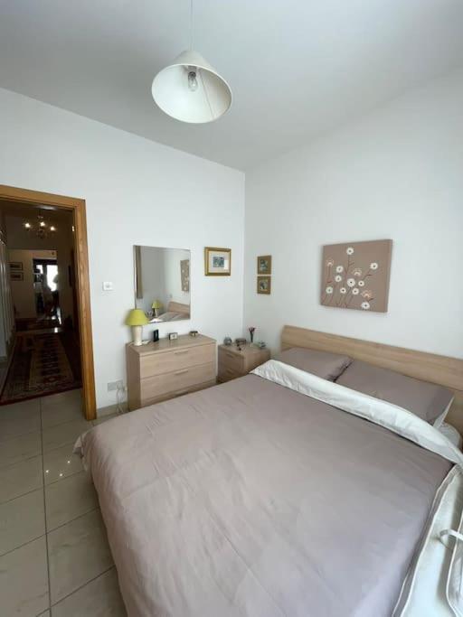 Lovely, Modern, Bright Maisonette. Heart Of 斯利马 外观 照片